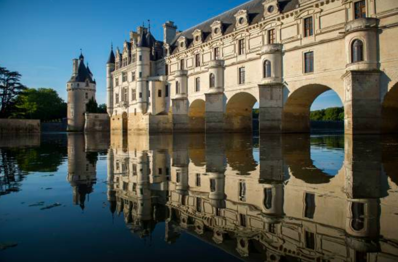 Go Road Trip through the Valley of Castles