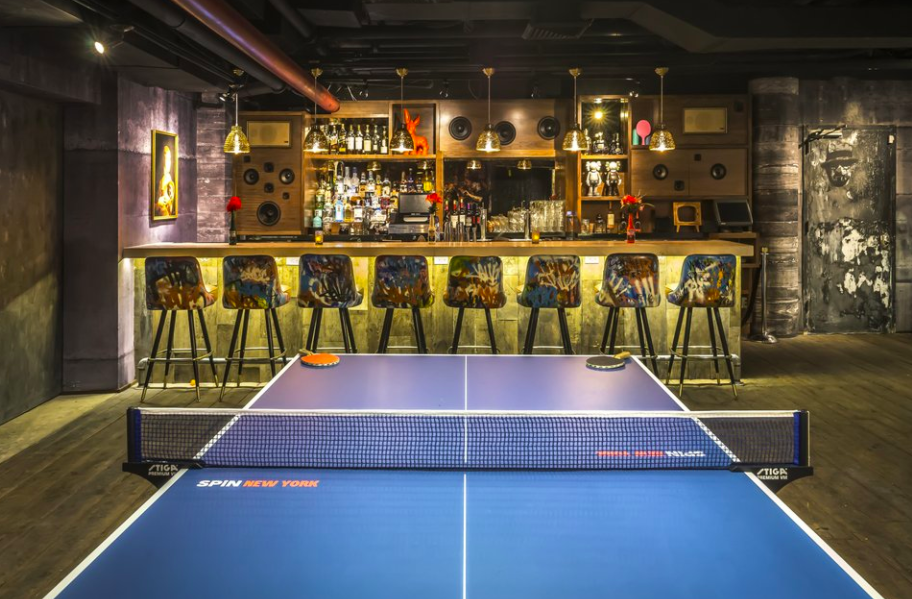 New York City bars full of games and activities