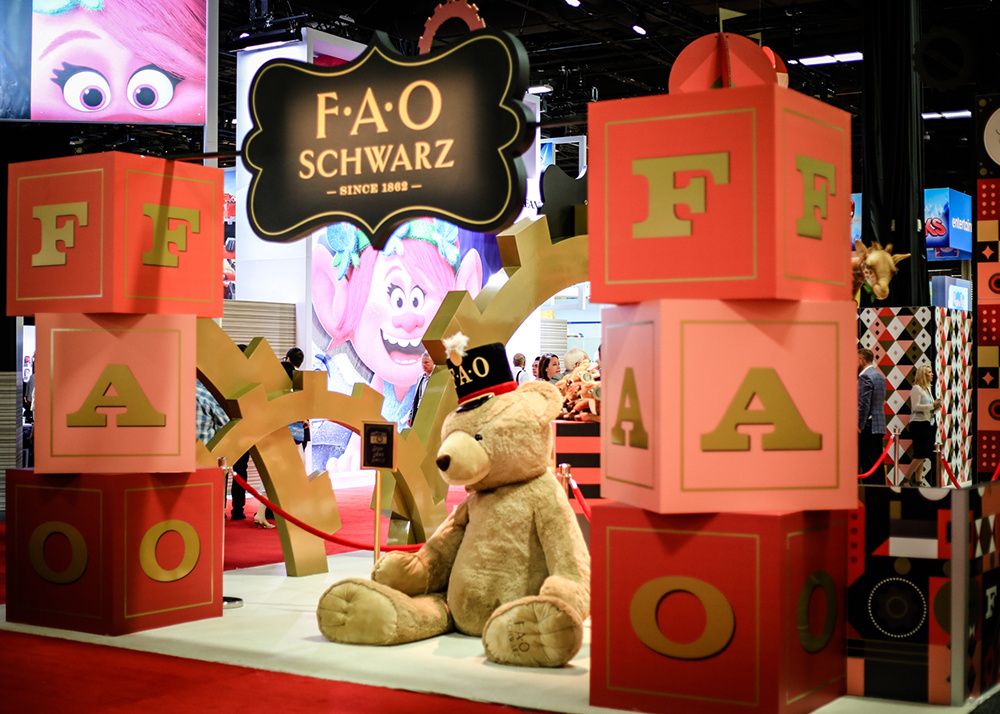 FAO Schwarz is Baaaacckk!