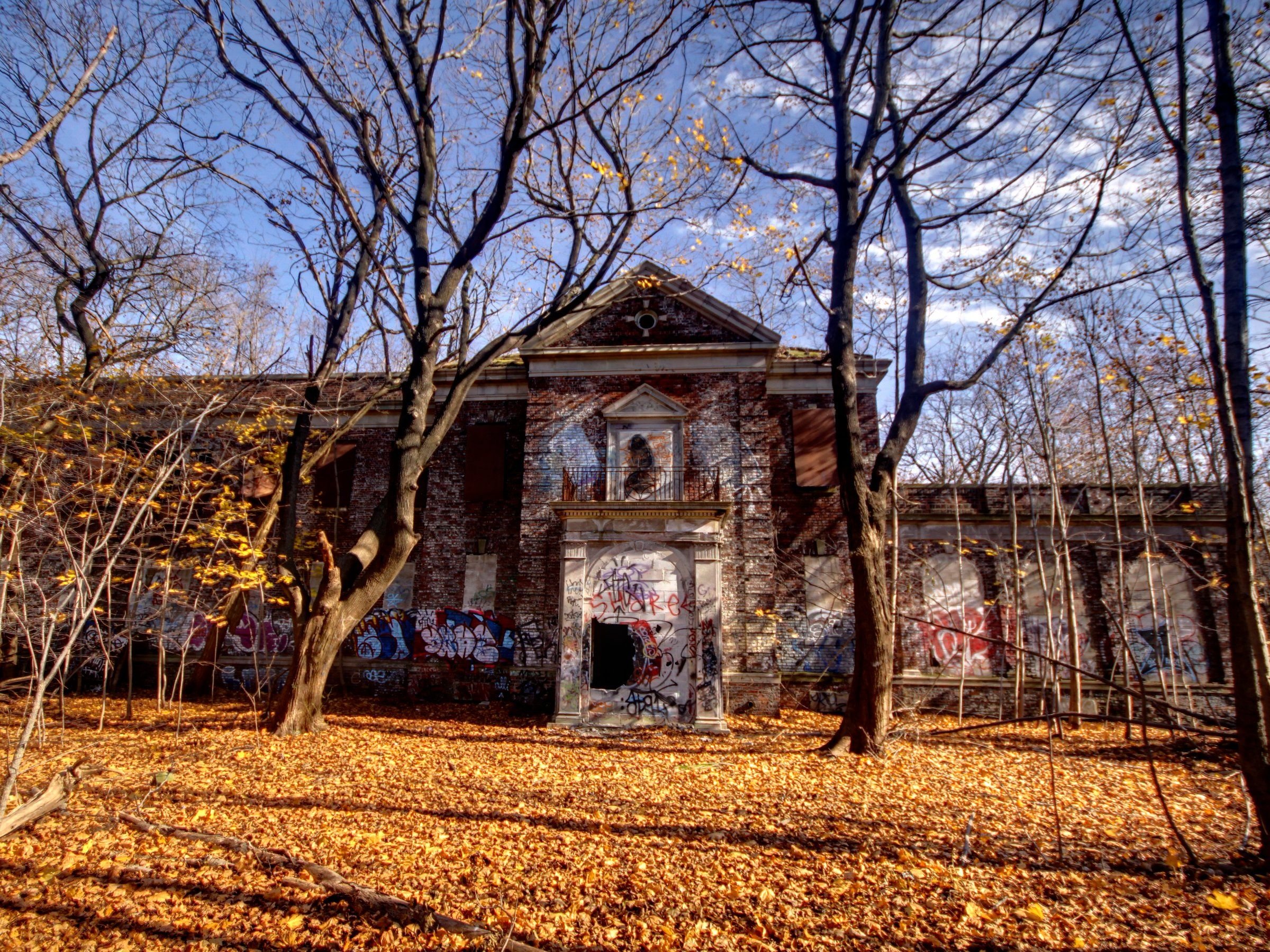 America’s Most Haunted Roads