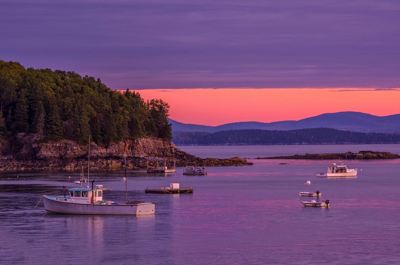 Best Calm-Water Beaches For People Who Don’t Like Waves