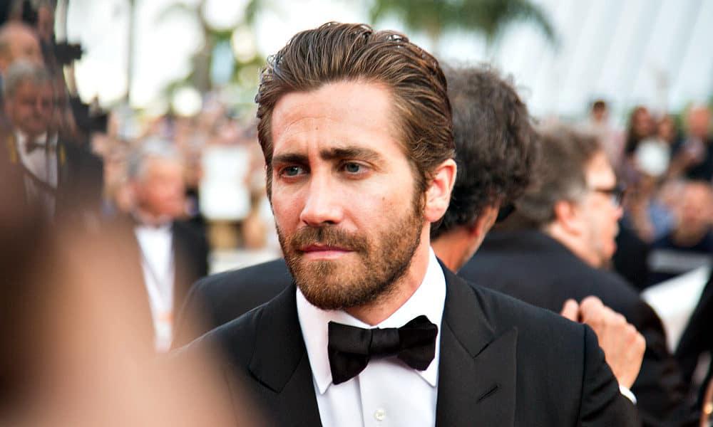 How Does Jake Gyllenhaal Sleep At Night?