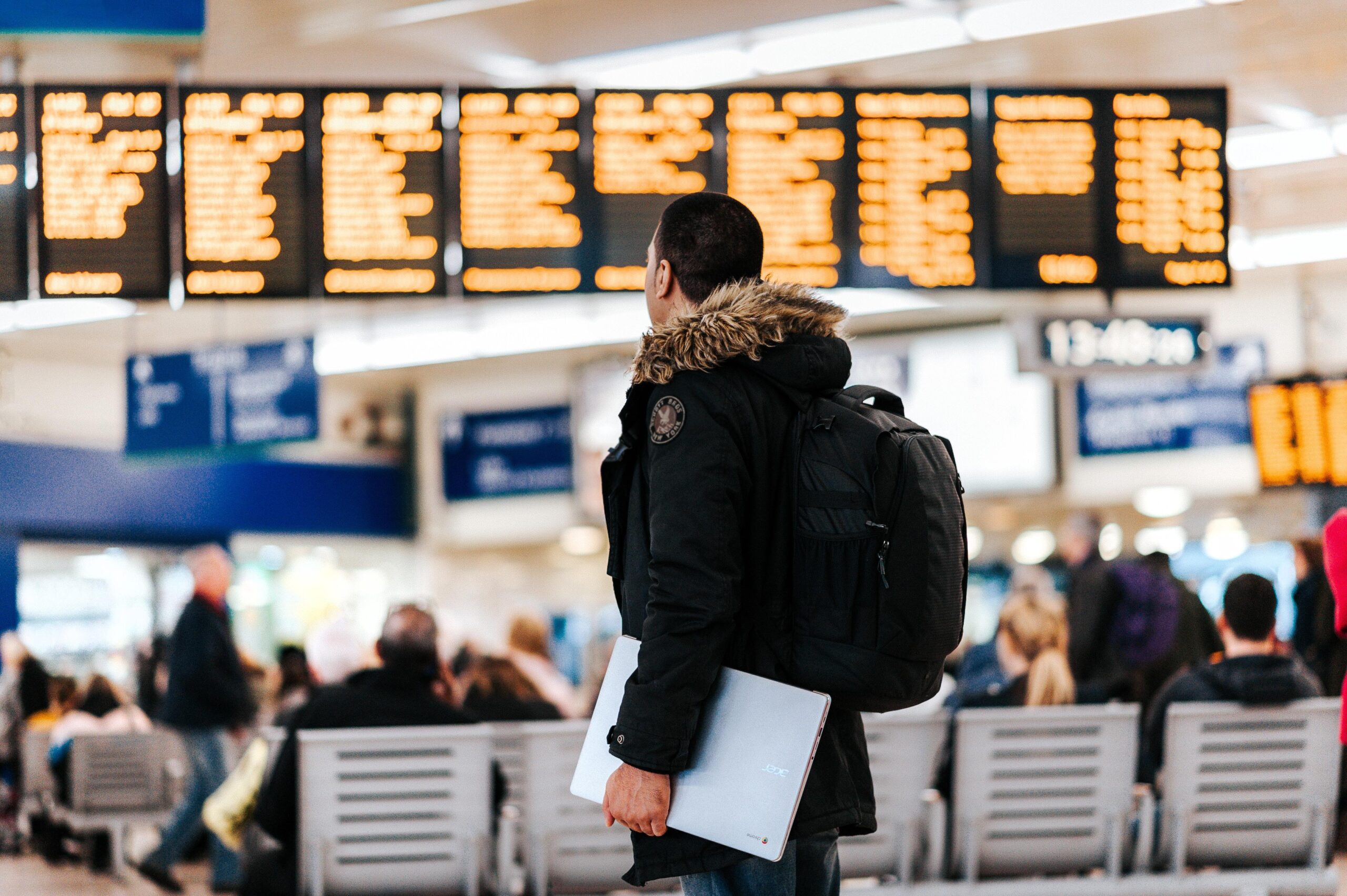 Holiday Travel Hacks: Tips for Stress-Free Holidays