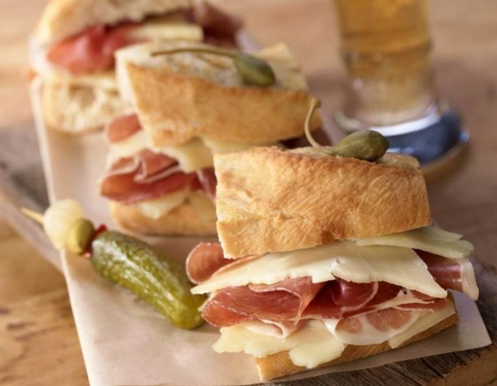 bocadillos jamon