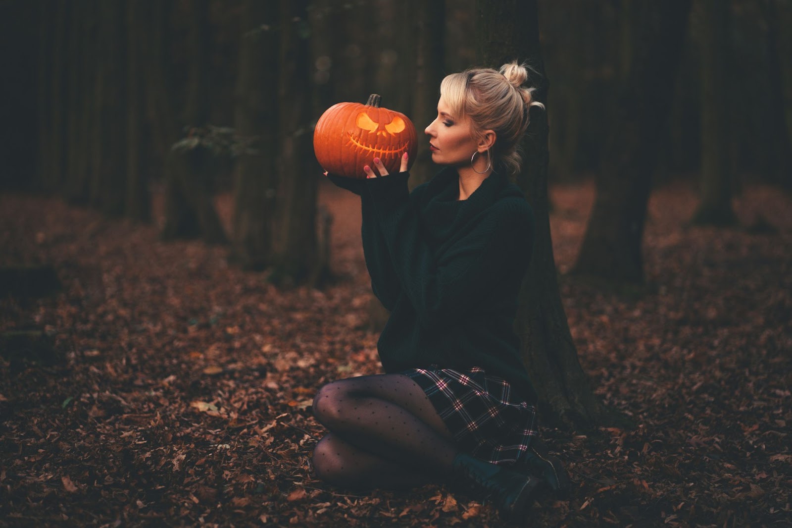 6 COVID-Safe Date Ideas for Autumn