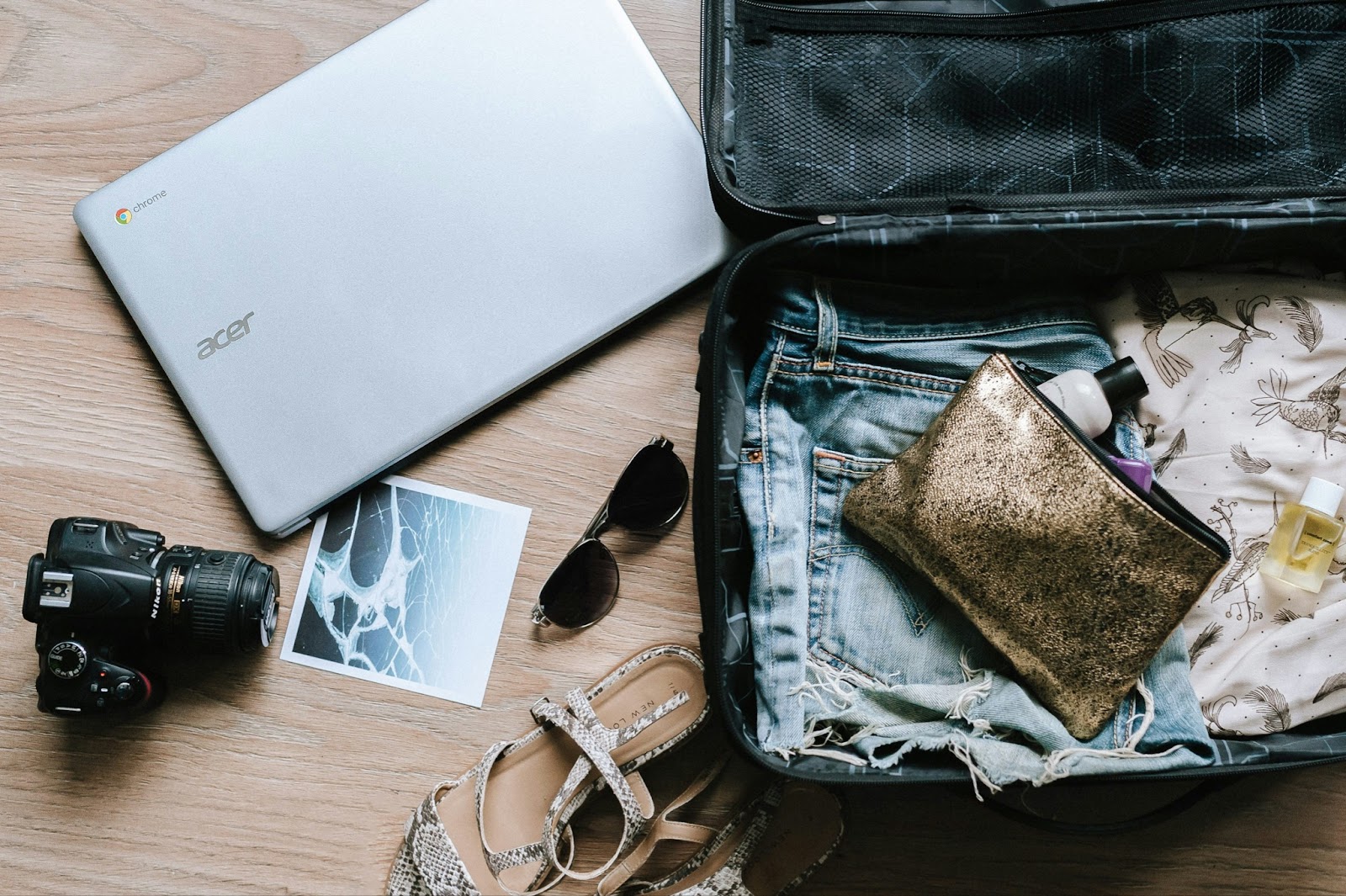 Why You Need To Clean Your Suitcase After Traveling